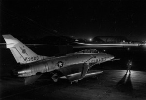 F-100 Super Sabre F-100 Super Sabre